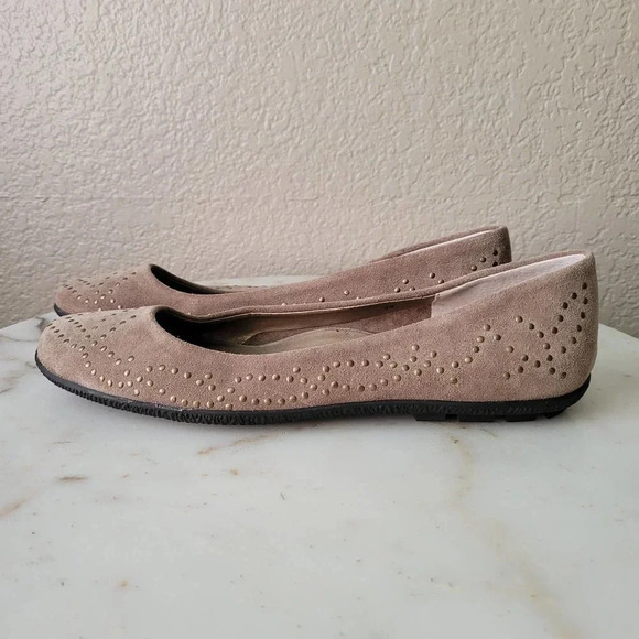 Vaneli Brown Studded Flats Rubber Sole 9 - Picture 1 of 10